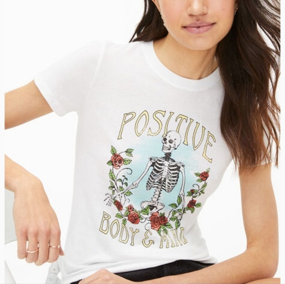 Aeropostale Positive Body & Mind Skeleton Graphic Tee Size Large - Picture 1 of 9